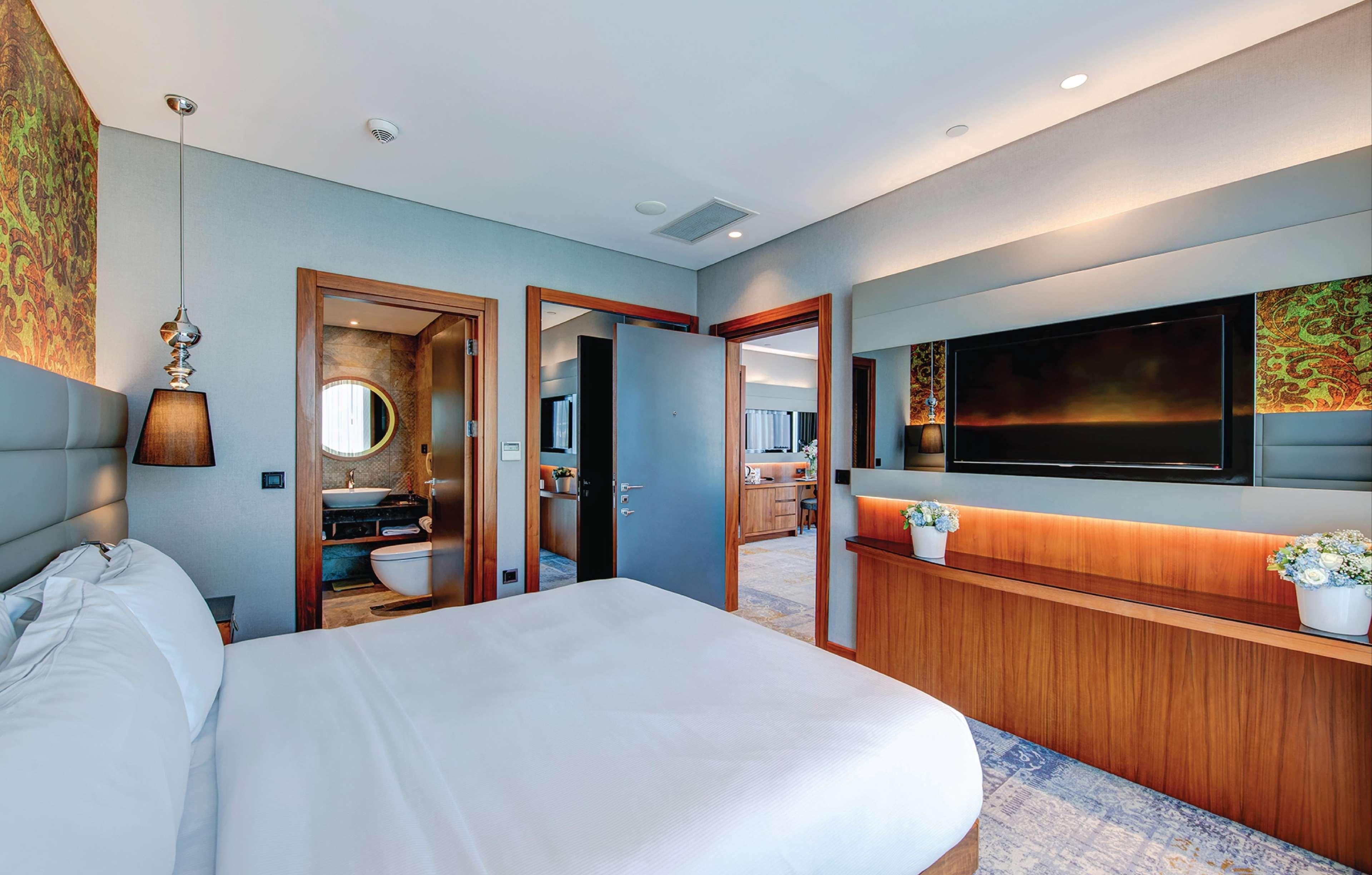 โรงแรมดับเบิล ทรี บาย ฮิลตัน อิสตันบูล ปิยาเลปาซา ภายนอก รูปภาพ Suite