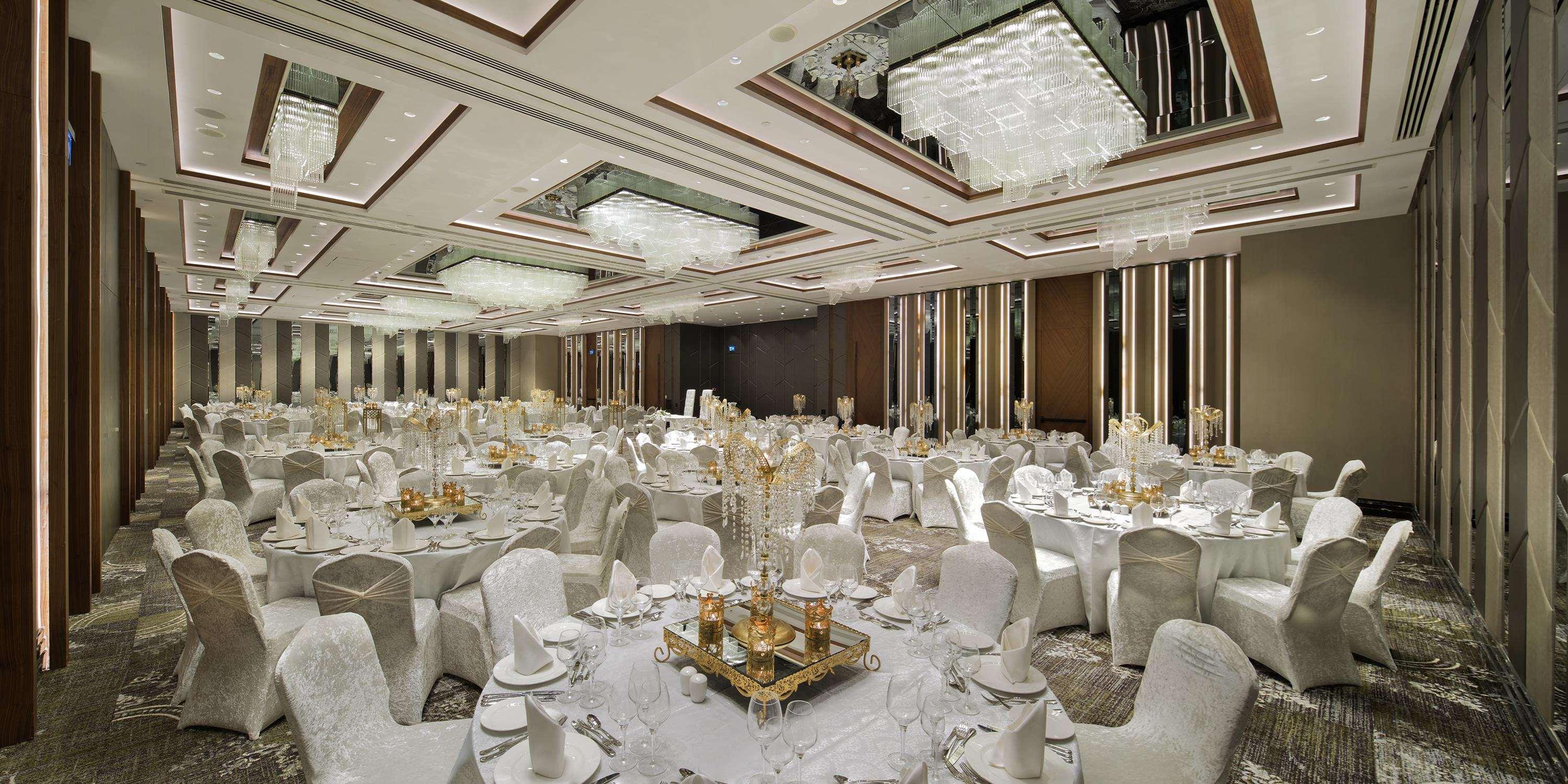โรงแรมดับเบิล ทรี บาย ฮิลตัน อิสตันบูล ปิยาเลปาซา ภายนอก รูปภาพ The ballroom