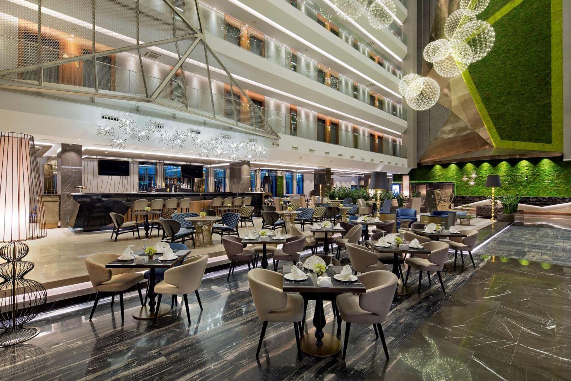 โรงแรมดับเบิล ทรี บาย ฮิลตัน อิสตันบูล ปิยาเลปาซา ภายนอก รูปภาพ The lobby