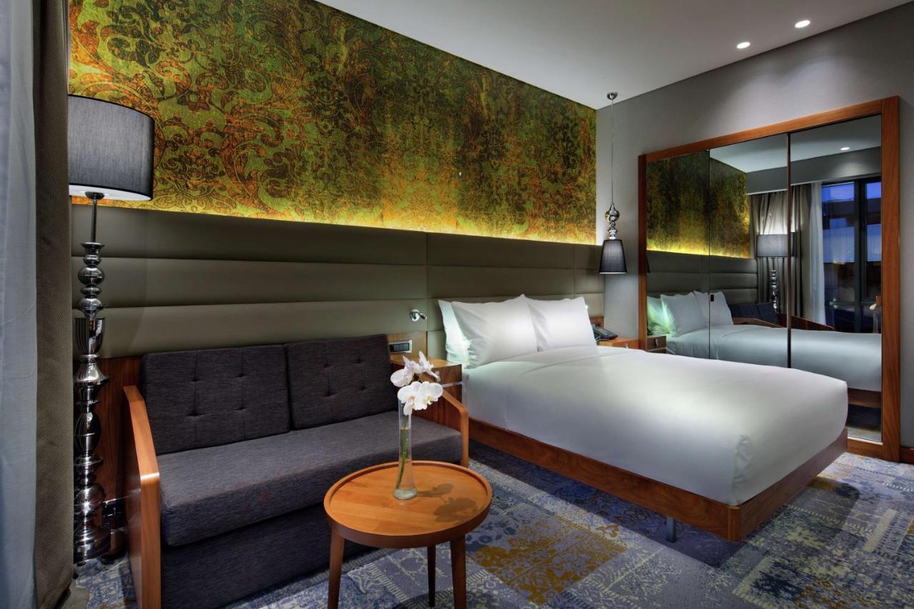 โรงแรมดับเบิล ทรี บาย ฮิลตัน อิสตันบูล ปิยาเลปาซา ภายนอก รูปภาพ Deluxe Room
