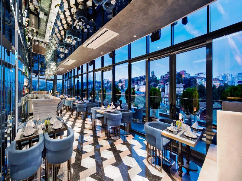 โรงแรมดับเบิล ทรี บาย ฮิลตัน อิสตันบูล ปิยาเลปาซา ภายนอก รูปภาพ The 360° Sky Bar